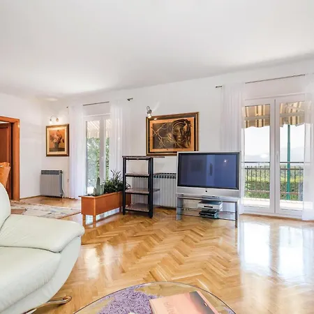Beautiful In * Viskovo
